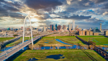 A skyline shot of Dallas, Texas on a cloudy day